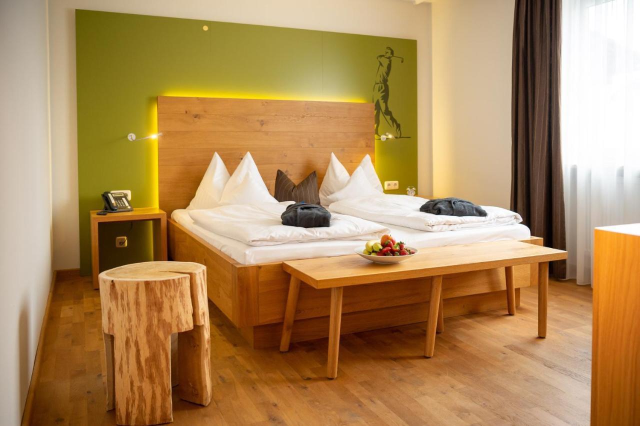 Landhotel Postwirt กราเฟอเนา ภายนอก รูปภาพ